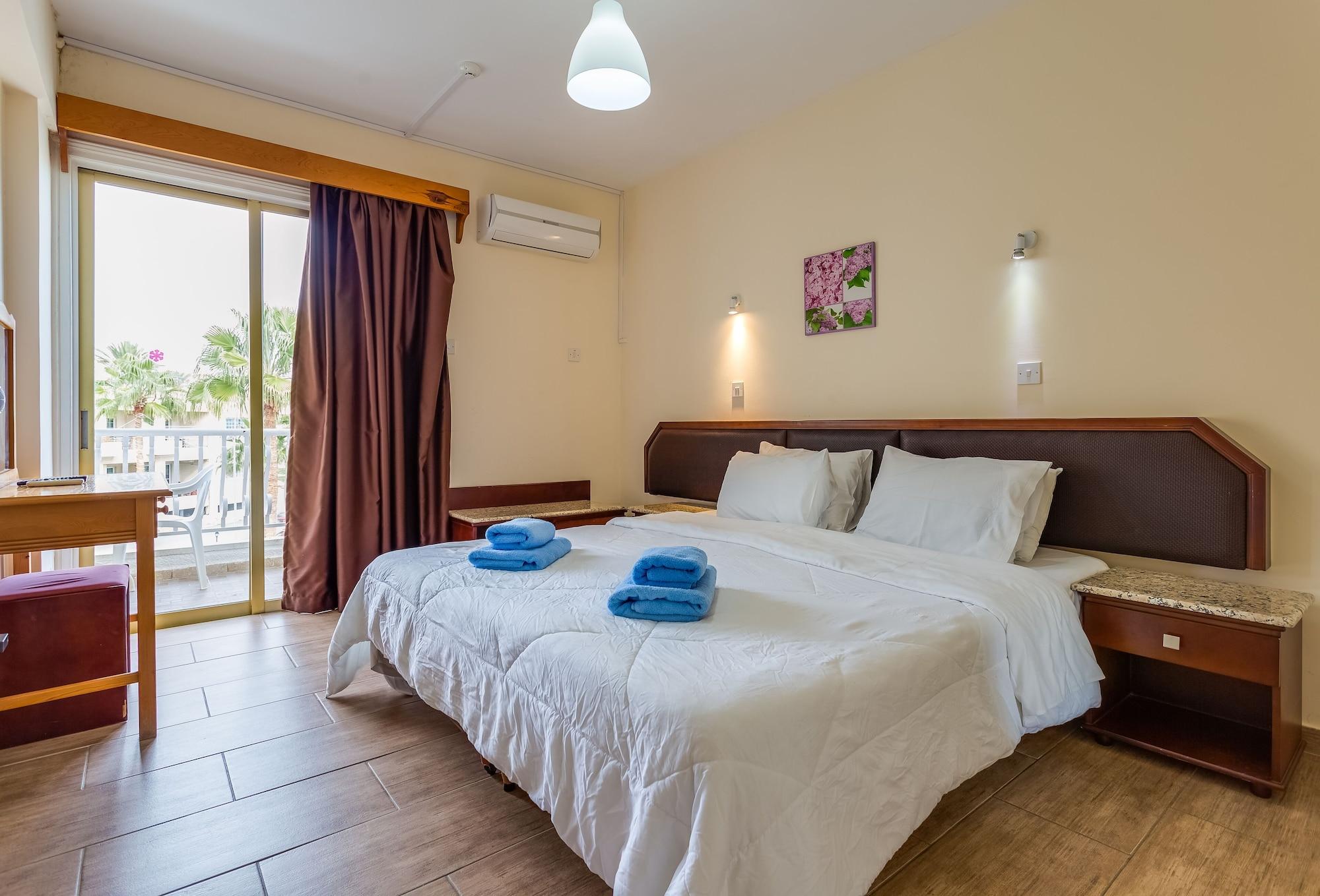 Antonis G. Hotel Apartments โวโรคลินิ ภายนอก รูปภาพ