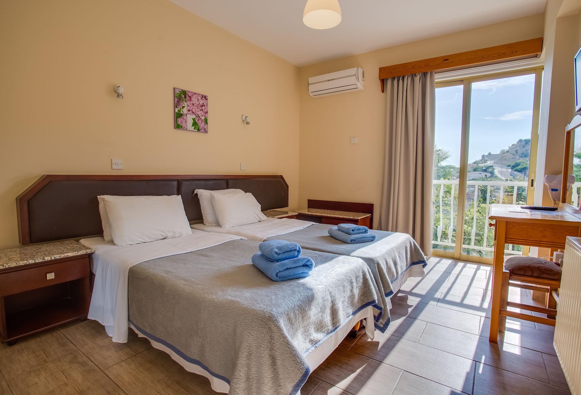 Antonis G. Hotel Apartments โวโรคลินิ ภายนอก รูปภาพ