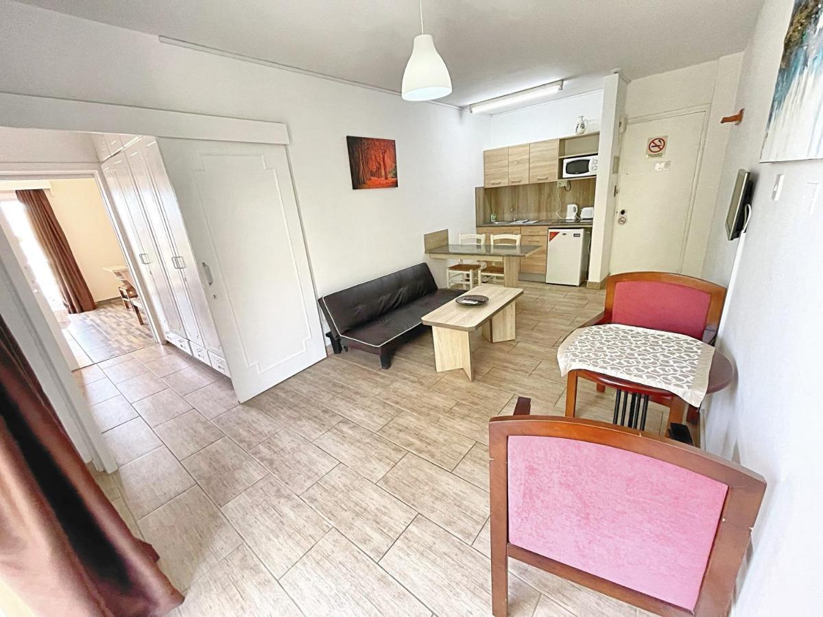Antonis G. Hotel Apartments โวโรคลินิ ภายนอก รูปภาพ